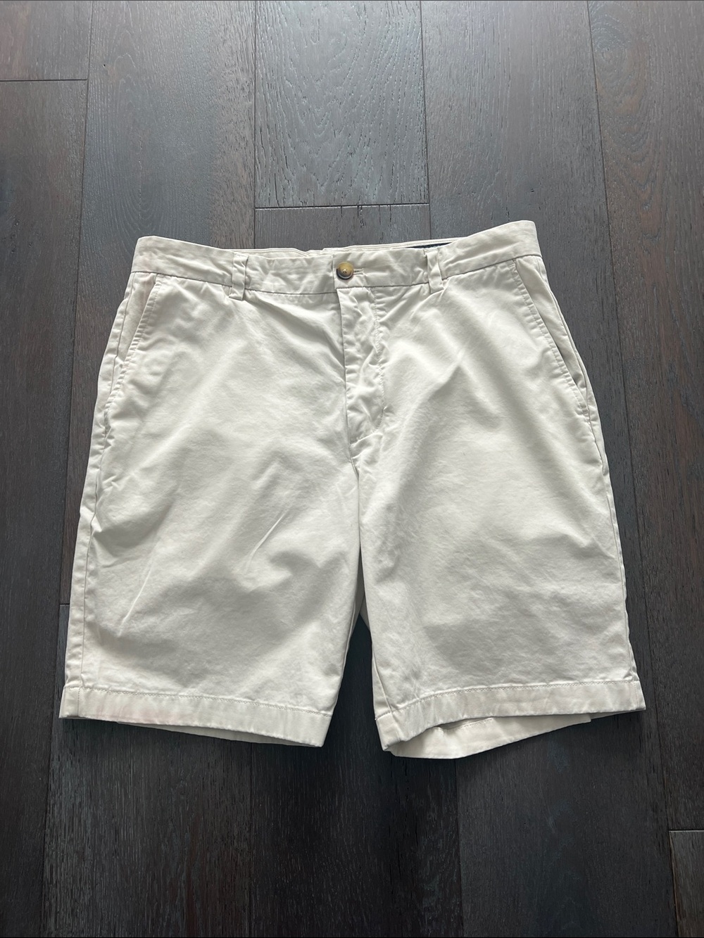 Vineyard Vines Men's Light Beige Flat Front Shorts